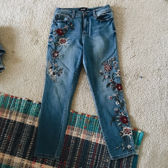 jeans with flowers
